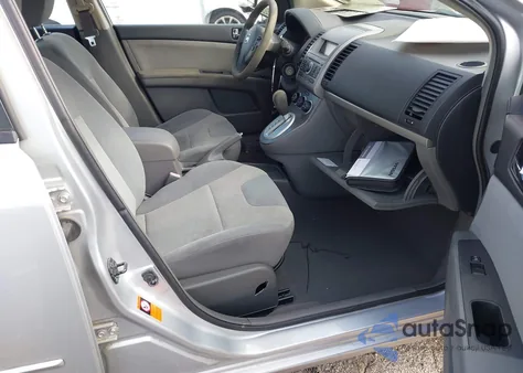 2009 Nissan Sentra 2.0S z USA, uszkodzony, nr VIN 3N1AB61E09L670596